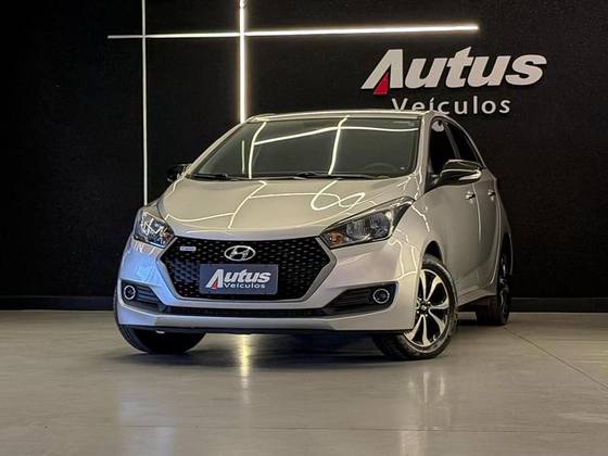 HYUNDAI HB20 1.6 R SPEC 16V FLEX 4P AUTOMÁTICO HYUNDAI HB20 1.6 R SPEC 16V FLEX 4P AUTOMÁTICO